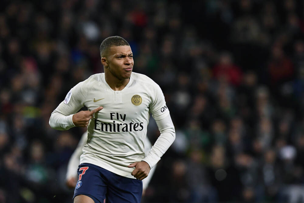 视频丨演习第二天 多军种开展联合立体火力打击